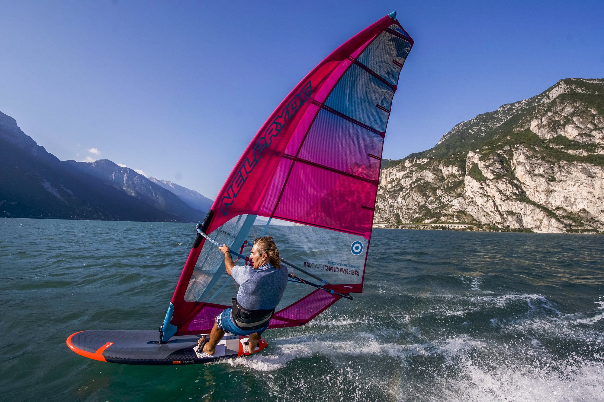 evo plachta neilpryde 2019 XI windsurfing karlin 4